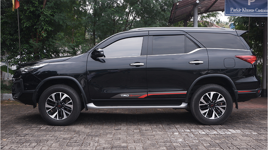 TOYOTA FORTUNER FORTUNER 2.4 VRZ TRD AT DIESEL (NEW) AT 2018